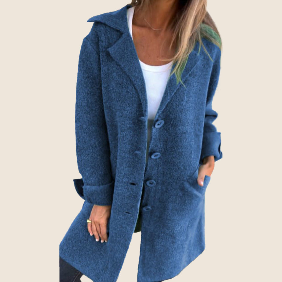 Emma – Blød jakke med knapper