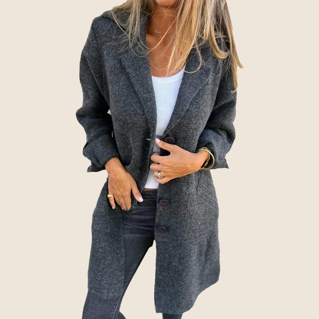 Emma – Blød jakke med knapper